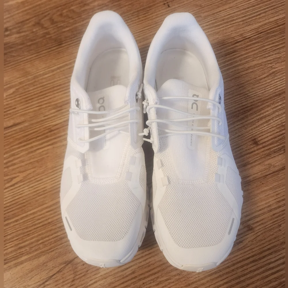 Size 9 Women's On Cloud 6 - Picture 8 of 9